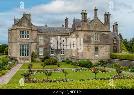 Muckross House and Gardens, vicino a Killarney, Co. Kerry, Irlanda Foto Stock