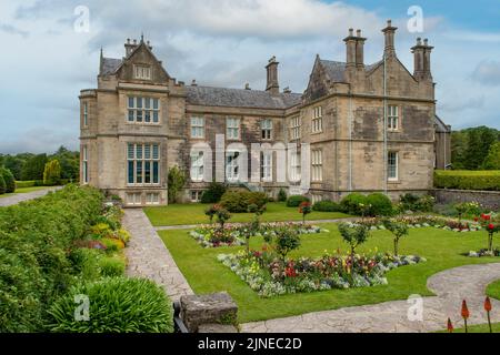 Muckross House and Gardens, vicino a Killarney, Co. Kerry, Irlanda Foto Stock