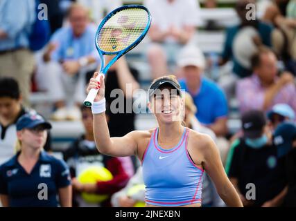 Belinda Bencic della Svizzera in azione contro Tereza Martincova della Repubblica Ceca durante il primo round del torneo di tennis 2022 della National Bank Open WTA 1000 del 9 agosto 2022 a Toronto, Canada - Foto: Rob Prange/DPPI/LiveMedia Foto Stock