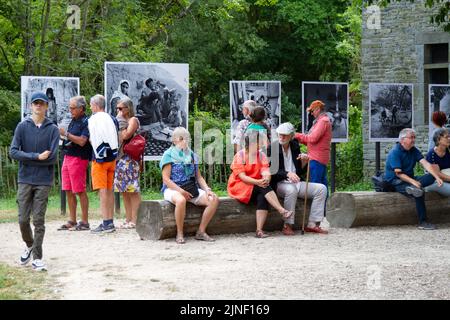 La Gacilly ,fuori mostra fotografica ,2022 Foto Stock