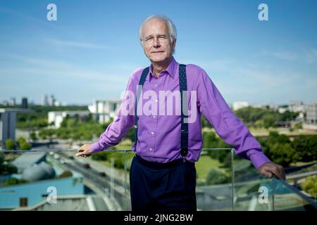 Berlino, Germania. 09th giugno, 2021. Harald Schmidt, artista di cabaret, attore, presentatore, intrattenitore, Posa per una foto a Berlino, 9 giugno 2021. Copyright: Janine Schwitz/ photothek.de accreditamento: dpa/Alamy Live News Foto Stock