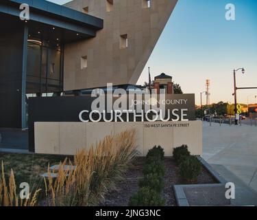 Olathe, Kansas - 10 agosto 2022 - New Johnson County KS Courthouse fondato 2020 - 150 West Santa Fe Street 66061 Foto Stock