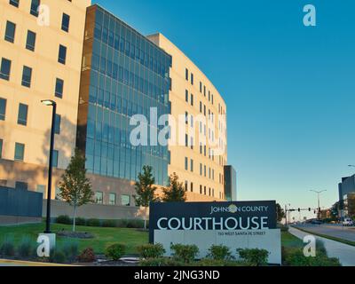 Olathe, Kansas - 10 agosto 2022 - New Johnson County KS Courthouse fondato 2020 - 150 West Santa Fe Street 66061 Foto Stock