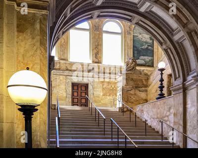 Grande scalinata della Boston Public Library, Boston, Massachusetts Foto Stock