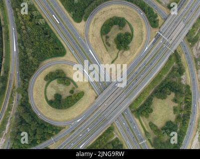 Il Lunetten Junction è uno svincolo stradale olandese per il collegamento delle autostrade A12 e A27 . Si trova vicino a Lunetten, un distretto di Foto Stock