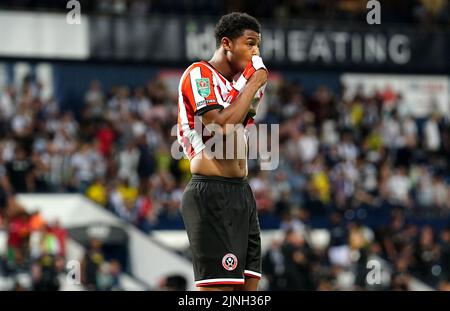 Il Rhian Brewster di Sheffield United sembra sconcertato dopo il fischio finale della Carabao Cup, primo turno di incontro presso gli Hawthorns, West Bromwich. Data immagine: Giovedì 11 agosto 2022. Foto Stock