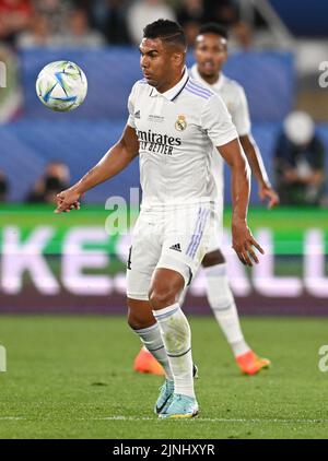 Helsinki, Finlandia. 10th ago, 2022. Calcio: UEFA Super Cup, Real Madrid - Eintracht Francoforte, Stadio Olimpico di Helsinki. Casemiro di Madrid in azione. Credit: Arne Dedert/dpa/Alamy Live News Foto Stock