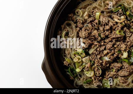 Bulgogi in stile Seoul su sfondo bianco Foto Stock