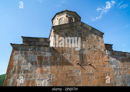 Gergeti Trinity Church nella Georgia settentrionale Foto Stock