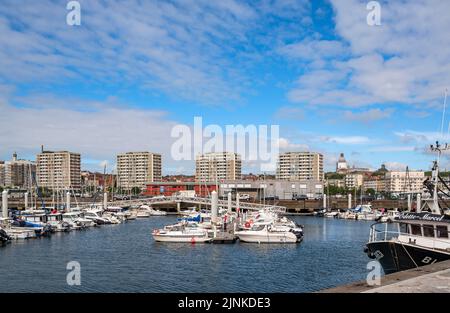 Il porto turistico di Boulogne-sur-Mer, Côte d’Opale, Francia Foto Stock