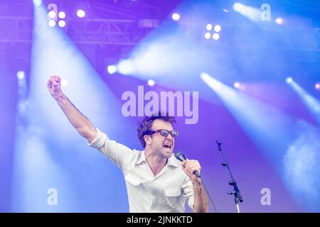 I vaccini hanno suonato allo stadio Eirias di Colwyn Bay, nel Galles settentrionale, il 18th giugno 2022. Foto Stock