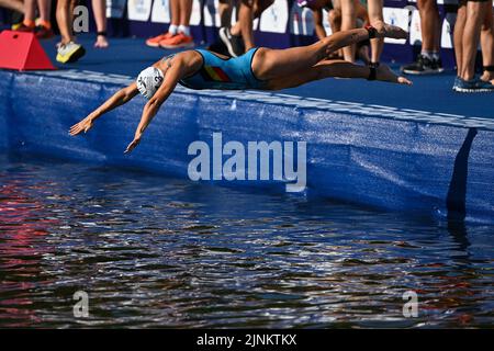 Monaco, Germania. 12th ago, 2022. Il belga Hanne De Vet ha mostrato in azione durante il triathlon femminile euro, parte del Campionato europeo di Monaco 2022, a Monaco di Baviera, Germania, venerdì 12 agosto 2022. La seconda edizione dei Campionati europei si svolge dal 11 al 22 agosto e prevede nove sport. FOTO DI BELGA ERIC LALMAND Credit: Belga News Agency/Alamy Live News Foto Stock