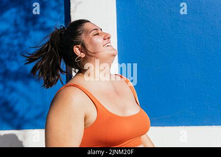 godere, vitalità, positività del corpo, più-taglia-modello, gode, divertimento, vita Foto Stock