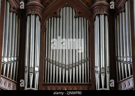 L'orgue de tribune. Eglise Saint-Clodoald. Saint-Cloud. Ile-de-France. Francia. Europa. Foto Stock