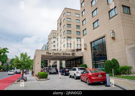 Washington, DC - 27 Giugno 2022: Il Capital Hilton, originariamente chiamato l'Hotel Statler, e' un hotel storico situato a due isolati dalla Casa Bianca. Foto Stock