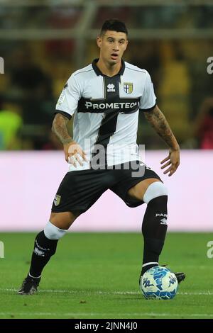 Parma, Italia. 12th ago, 2022. Lautaro Valenti (PARMA CALCIO) durante Parma Calcio vs SSC Bari, partita di calcio italiano Serie B a Parma, Italia, Agosto 12 2022 Credit: Agenzia indipendente per le foto/Alamy Live News Foto Stock