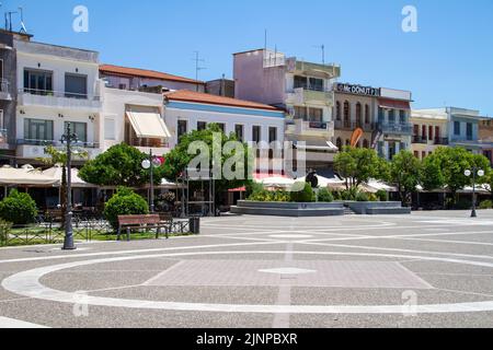 Sparta, Grecia, 20 luglio 2022. Il centro di Sparta con il Municipio. Foto Stock