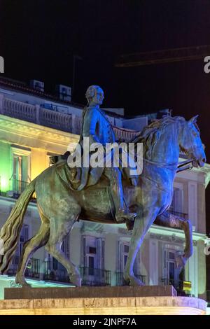 Estatua equadestre del Rey Carlos III en la Puerta del Sol de Madrid, España Foto Stock