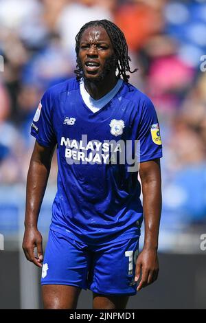 Cardiff, Regno Unito. 13th ago, 2022. Romaine Sawyers #19 di Cardiff City durante il gioco a Cardiff, Regno Unito, il 8/13/2022. (Foto di Mike Jones/News Images/Sipa USA) Credit: Sipa USA/Alamy Live News Foto Stock