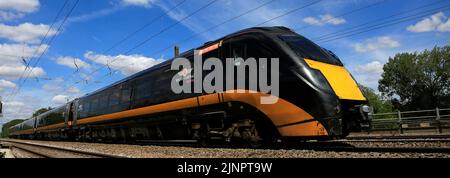 180 Zephyr classe, Grand Central treni, East Coast Main Line Railway, Peterborough, CAMBRIDGESHIRE, England, Regno Unito Foto Stock