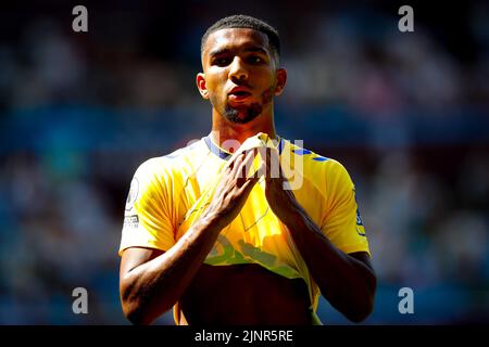 Villa Park, Aston, Birmingham, Regno Unito. 13th ago, 2022. Premiership Football, Aston Villa contro Everton; Mason Holgate di Everton Credit: Action Plus Sports/Alamy Live News Foto Stock