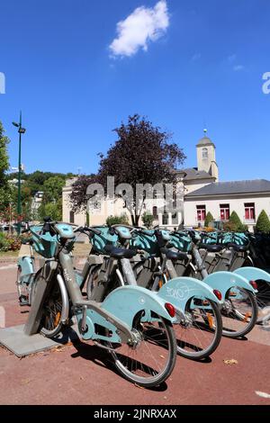 Vélib' Métropole. Location de vélos en libre-service. Ville d'Avray. Ile-de-France. Francia. Europa. Foto Stock