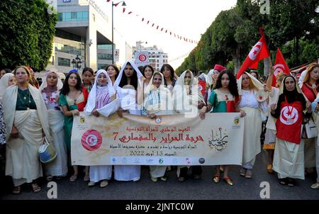 Tunisia. 13th ago, 2022. La Giornata Nazionale della Donna si celebra in Tunisia ogni anno a Avenue Habib Bourguiba il 13 agosto 2022 a Tunisi, Tunisia .(Yassine Mahjoub/Sipa USA). Credit: Sipa USA/Alamy Live News Foto Stock