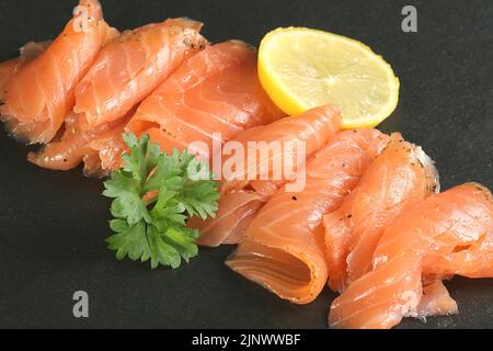 fette di salmone affumicato Foto Stock