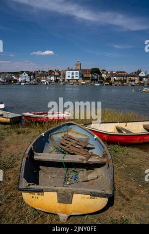 WIVENHOE IN ESSEX, NELLA FOTO DALLA RIVA OPPOSTA (ROWHEDGE). Foto Stock