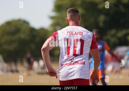 LEICESTER, INGHILTERRA. 14th agosto 2022. Il retro di una maglietta polacca è visto durante una partita di coppa del mondo interurbana al Victoria Park, Leicester. (Credit: James Holyoak) Credit: james Holyoak/Alamy Live News Foto Stock