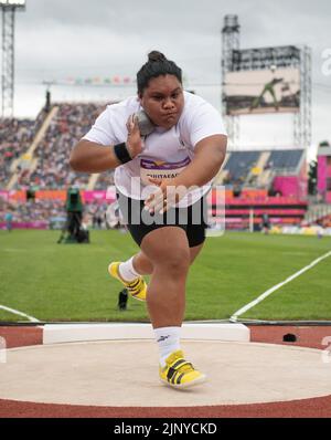 ATA Maama Tuutafaiva di Tonga, che gareggia nel colpo di scena femminile, si è surriscaldato ai Commonwealth Games all'Alexander Stadium di Birmingham, Inghilterra, il 2nd Agosto Foto Stock