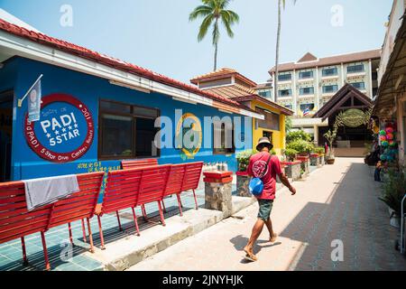 ISOLA DI KOH SAMUI, THAILANDIA. 25 marzo 2016; vista serale delle strade di Bophut Koh. Koh Samui - Surrathani Foto Stock