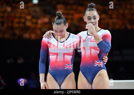 Monaco, Germania. 14th ago, 2022. Twins Gadirova durante i Campionati europei di ginnastica artistica femminile - Junior e Senior womenÂ&#X80;&#x99;s Individual Apparecchi finali, Ginnastica a Monaco, Germania, Agosto 14 2022 Credit: Independent Photo Agency/Alamy Live News Foto Stock