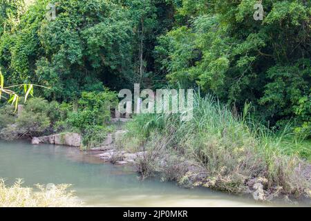 La cascata di Haew Narok (Nam tok Haeo Narok) era la cascata più impressionante del Parco Nazionale di Khao Yai. Foto Stock