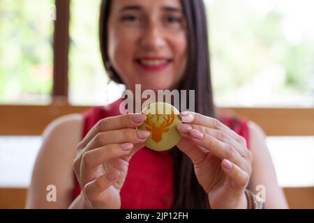 macaron con logo jagermeister stampato Foto Stock