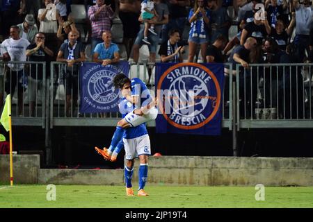 Stadio Mario Rigamonti, Brescia, Italia, 14 agosto 2022, Emanuele Ndoj (Brescia FC) celebra il suo gol durante Brescia Calcio vs FC Sudtirol - Ital Foto Stock