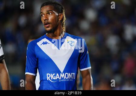 Brescia, Italia. 14th ago, 2022. Florian Aye (Brescia FC) durante Brescia Calcio vs FC Sudtirol, partita di calcio italiano Serie B a Brescia, Italia, Agosto 14 2022 Credit: Independent Photo Agency/Alamy Live News Foto Stock