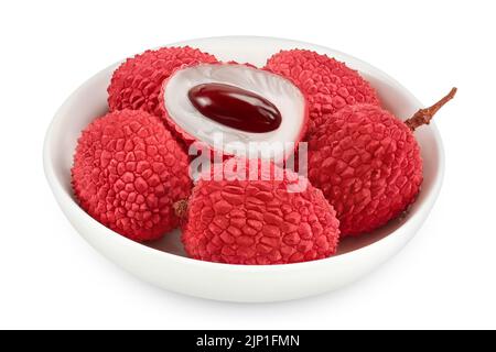 frutta di litchi in ciotola di ceramica isolata su fondo bianco con profondità di campo completa. Foto Stock