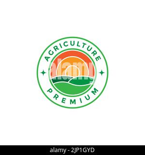 distintivo colorato con campo agricolo e logo tramonto Illustrazione Vettoriale