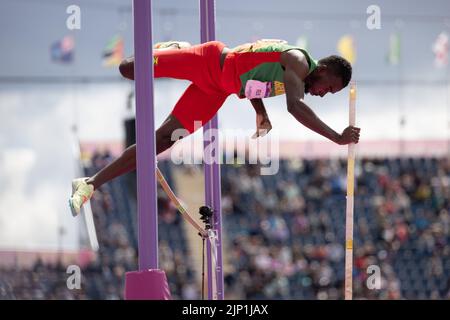 05-8-22 - Felix Kurt, Granada, nella volta di palo da decathlon maschile ai Giochi del Commonwealth di Birmingham del 2022 all'Alexander Stadium, Birmingham. Foto Stock