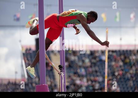 05-8-22 - Felix Kurt, Granada, nella volta di palo da decathlon maschile ai Giochi del Commonwealth di Birmingham del 2022 all'Alexander Stadium, Birmingham. Foto Stock