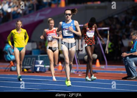 05-8-22 - Laura Muir, Scozia, nel round 1 di 1500 metri al Birmingham 2022 Commonwealth Games all'Alexander Stadium, Birmingham. Foto Stock