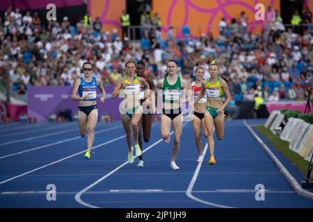 05-8-22 - Laura Muir, Scozia, nel round 1 di 1500 metri al Birmingham 2022 Commonwealth Games all'Alexander Stadium, Birmingham. Foto Stock