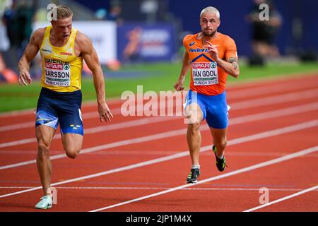 Monaco, Germania. 15th ago, 2022. MUNCHEN, GERMANIA - 15 AGOSTO: Joris van Gool dei Paesi Bassi in gara nel 100m maschile ai Campionati europei di Monaco 2022 all'Olympiastadion il 15 agosto 2022 a Monaco (Foto di Andy Astfalck/BSR Agency) Credit: Orange Pics BV/Alamy Live News Foto Stock