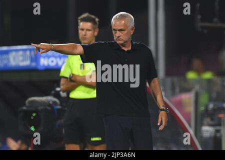 Salerno, Italia. 14th ago, 2022. Allenatore José Mourinho( COME. Roma) durante la Serie A 2022/23 match tra US Salernitana1919 e AS Roma allo Stadio Arechi di Salerno il 14 agosto 2022. (Foto di Agostino Gemito/Pacific Press/Sipa USA) Credit: Sipa USA/Alamy Live News Foto Stock