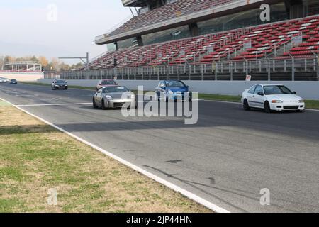 Un'iconica auto sportiva giapponese Nissan 350z con messa a punto personalizzata Foto Stock