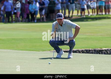 14 agosto 2022: Trey Mullinax taglia il suo putt durante l'ultimo round del torneo di golf FedEx St. Jude Championship al TPC Southwind di Memphis, TN. Terreno grigio Siegel/Cal Sport Foto Stock