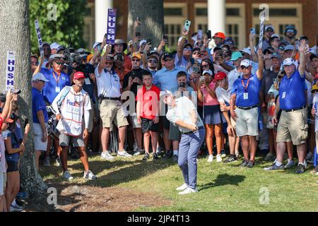 14 agosto 2022: Trey Mullinax è fuori dal green 18th durante l'ultimo round del torneo di golf FedEx St. Jude Championship al TPC Southwind di Memphis, TN. Terreno grigio Siegel/Cal Sport Foto Stock