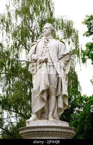 Statua di Goethe Monument nella città di Berlino in Europa centrale Foto Stock