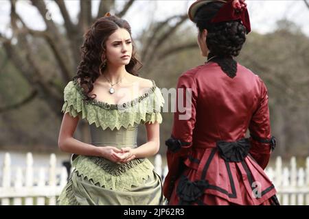 NINA DOBREV, KELLY HU, I DIARI DEL VAMPIRO : STAGIONE 1, 2009 Foto Stock